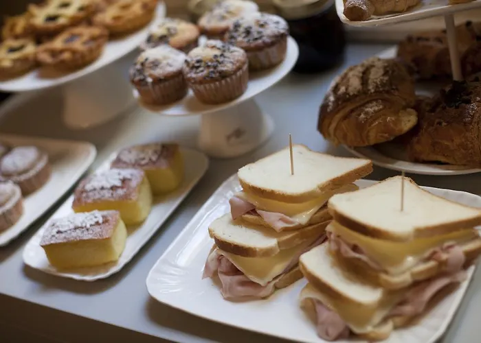 Bed and Breakfast Thebed